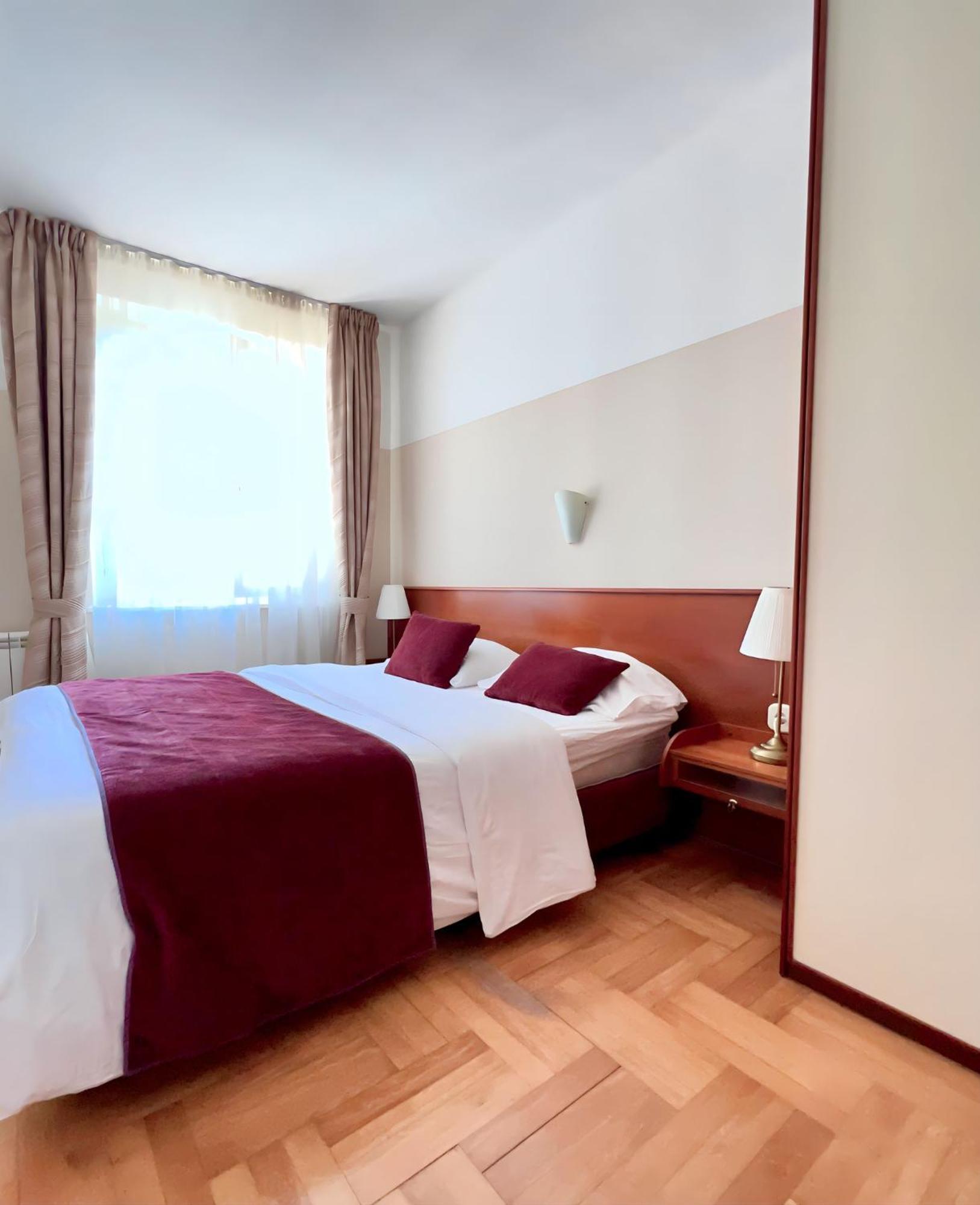 Villa Valdepian Apartments Savudrija Exteriör bild
