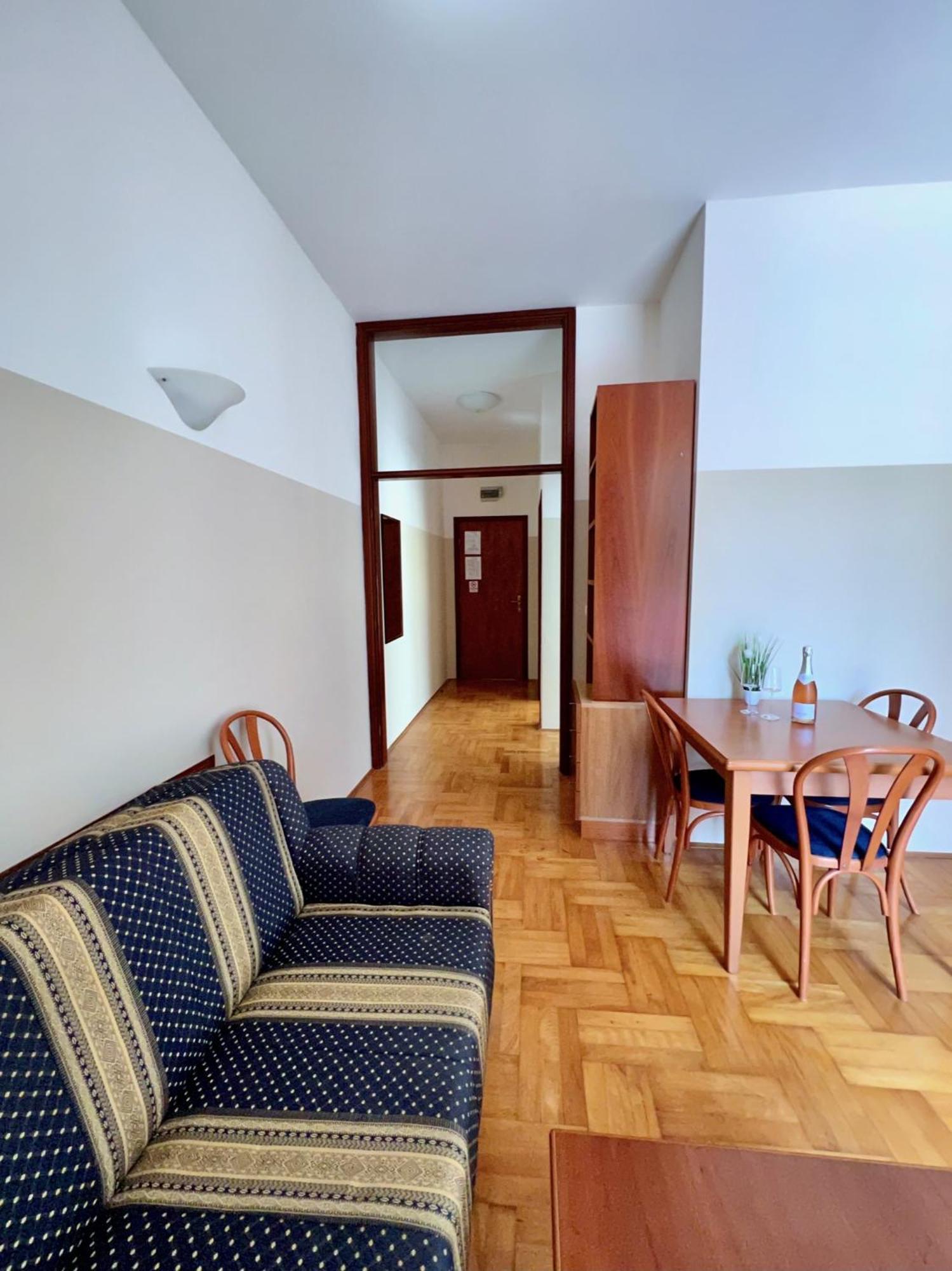 Villa Valdepian Apartments Savudrija Exteriör bild