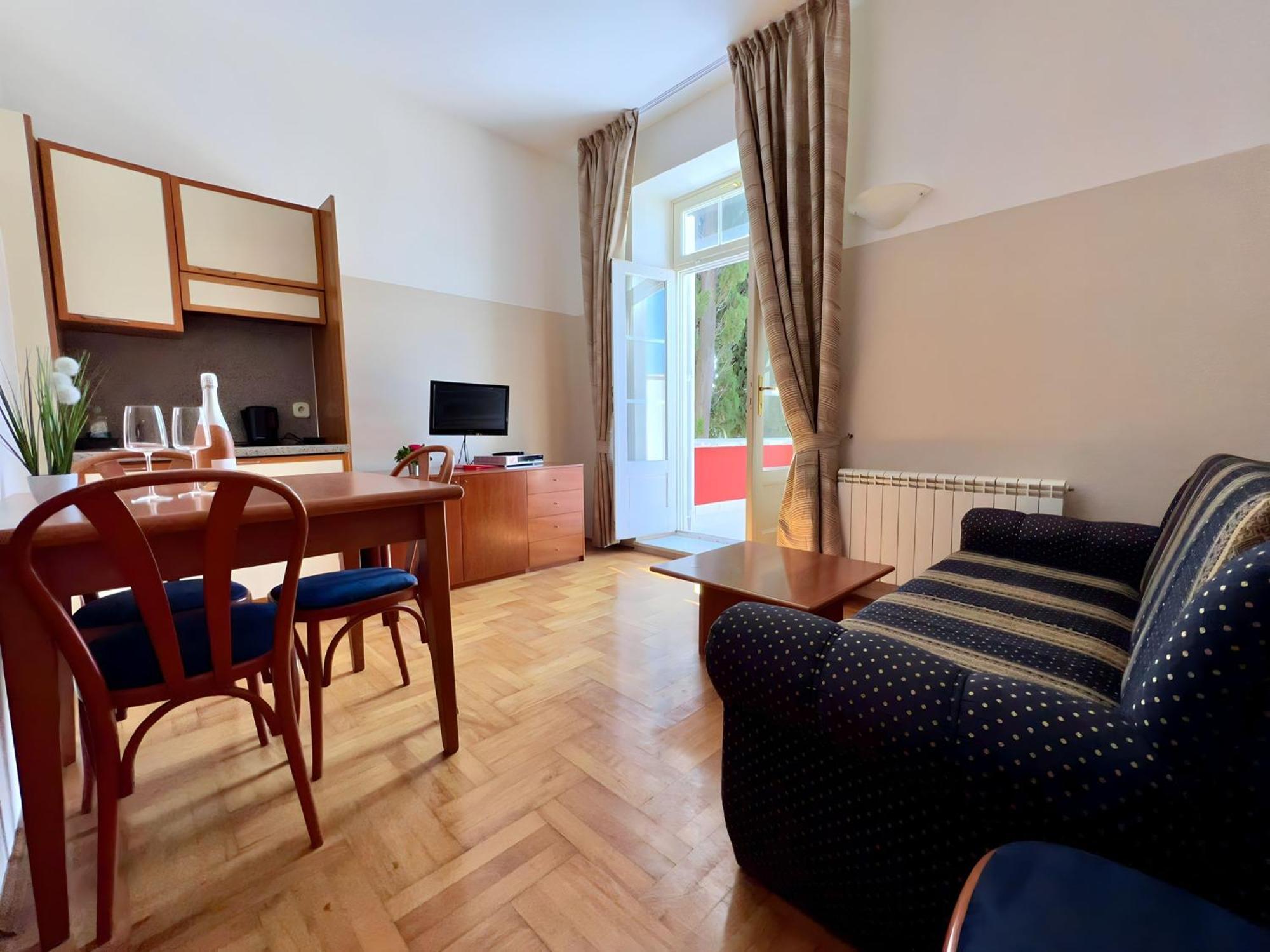 Villa Valdepian Apartments Savudrija Exteriör bild