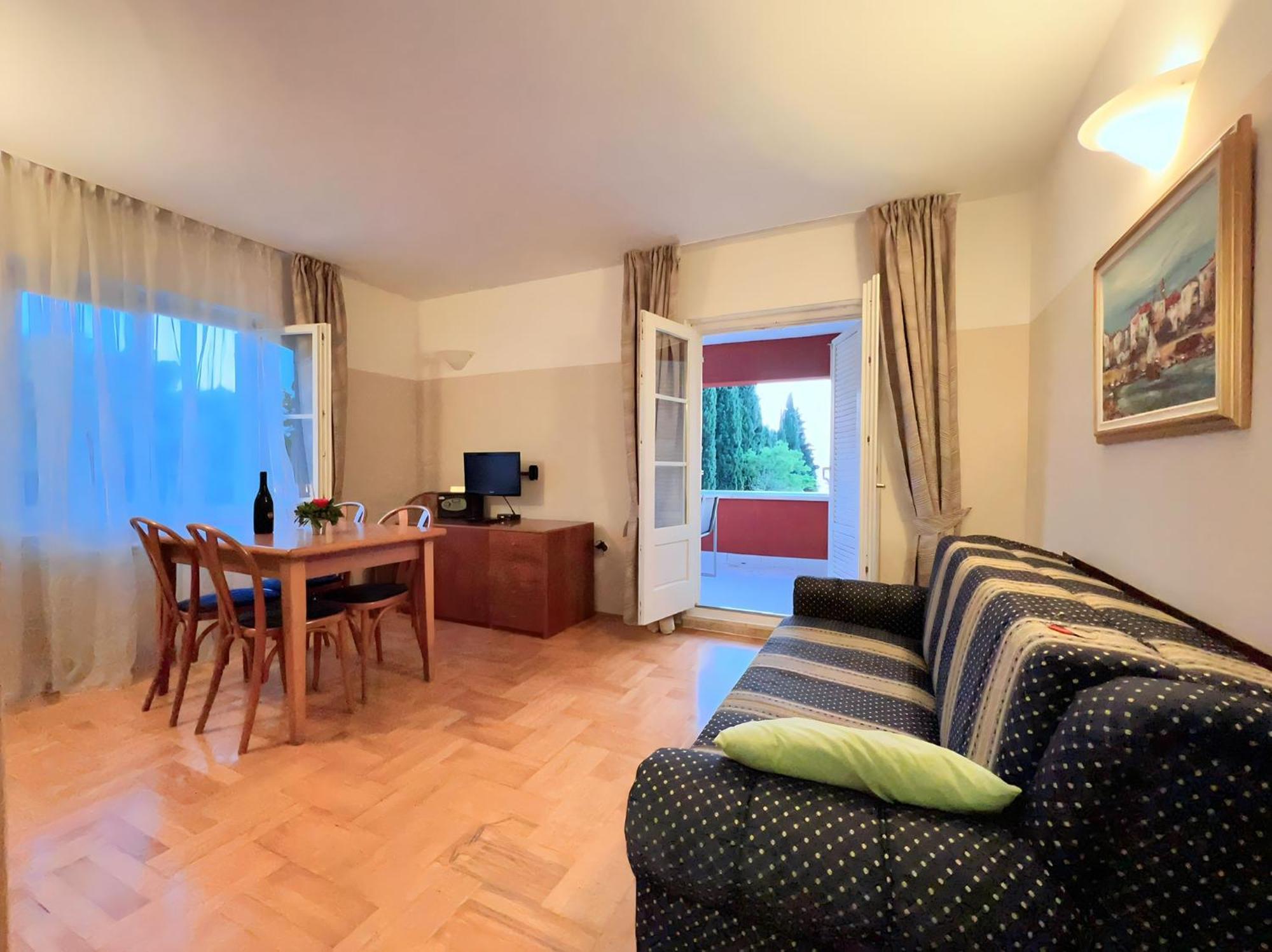 Villa Valdepian Apartments Savudrija Exteriör bild